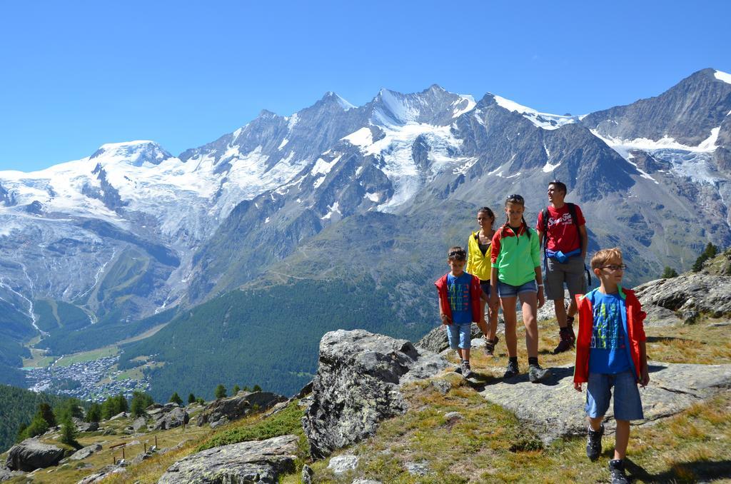 Hotel Garni Domino Saas Fee Exteriör bild