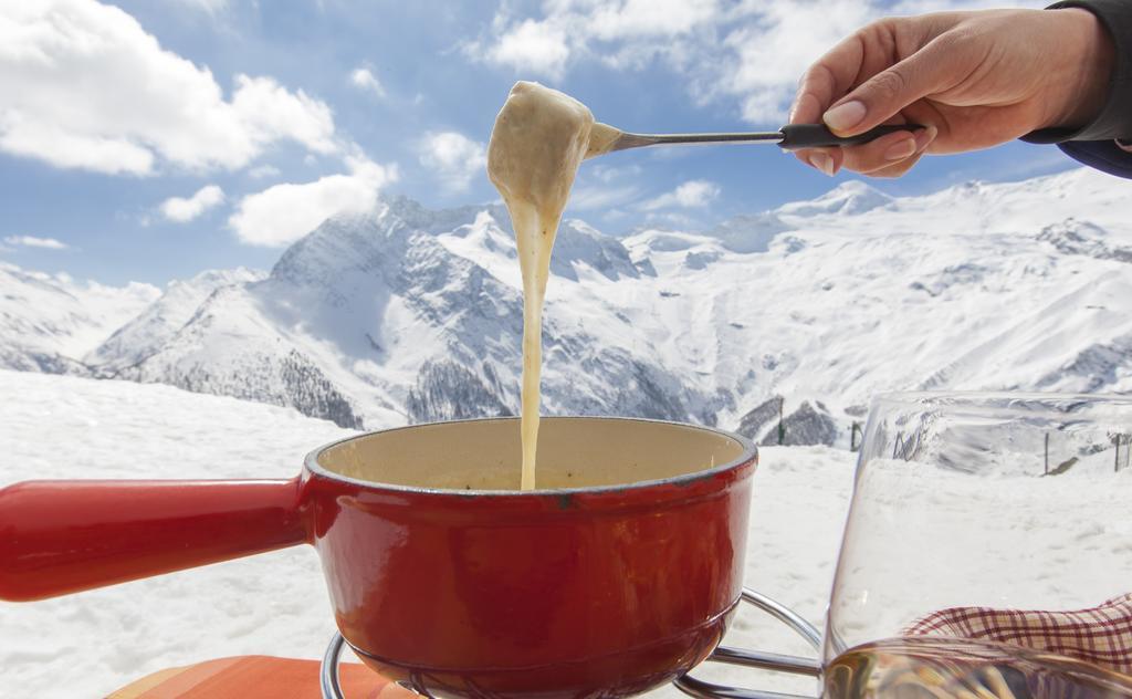 Hotel Garni Domino Saas Fee Exteriör bild