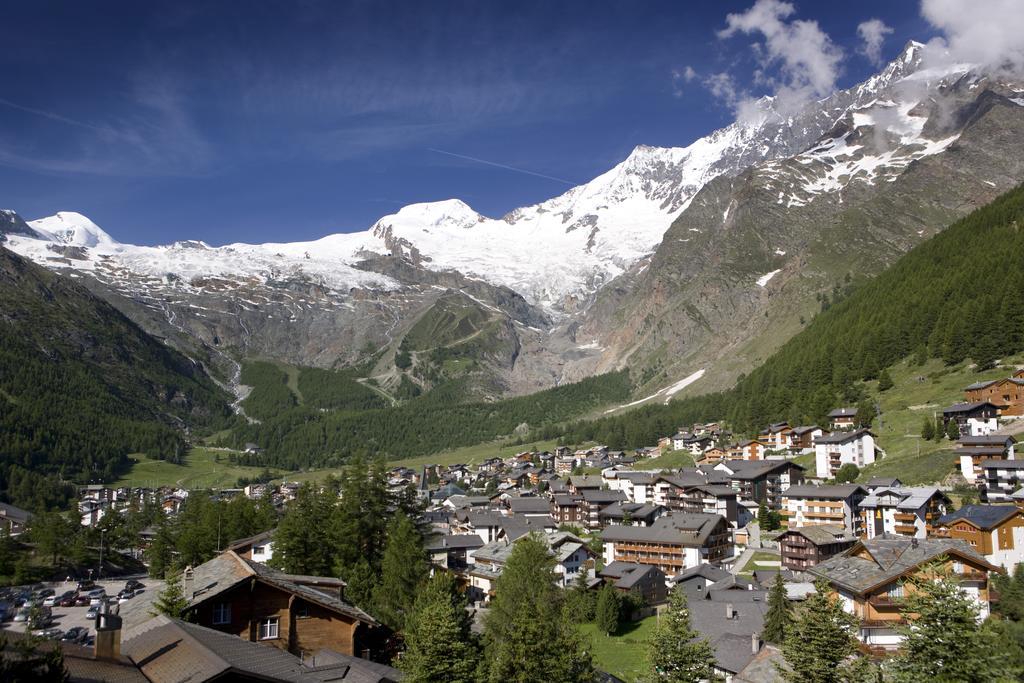 Hotel Garni Domino Saas Fee Exteriör bild